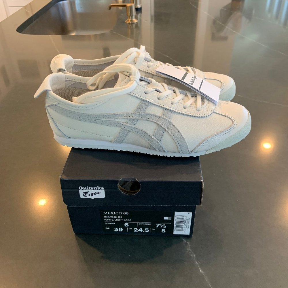 ONITSUKA TIGER MEXICO 66 Unisex sneakers, 7.5W/6M, White/Light Sage, NIB w/tags